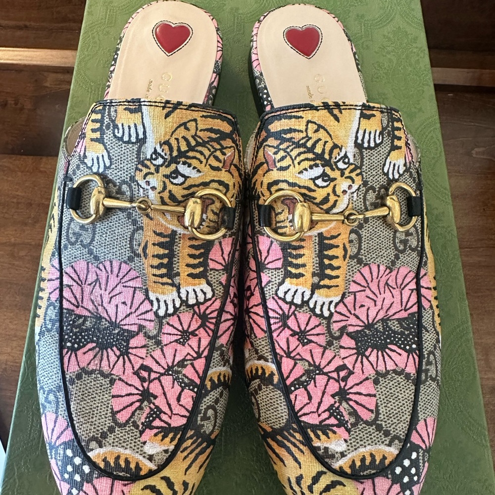 Excellent pre loved conditions Gucci Flats